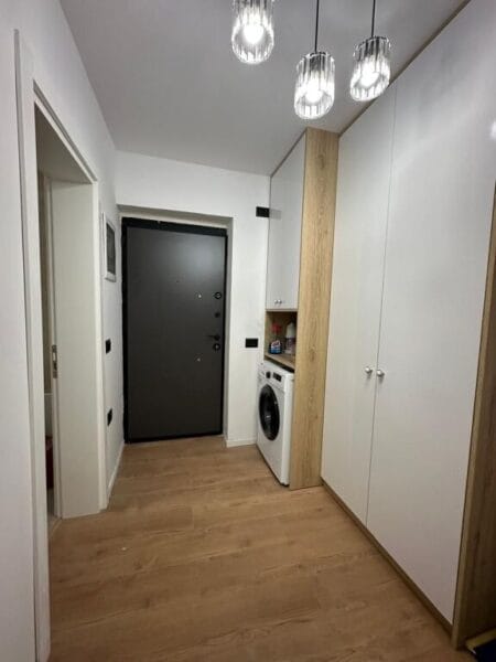 Shitet Apartament 1+1 – Rruga Irfan Tomini