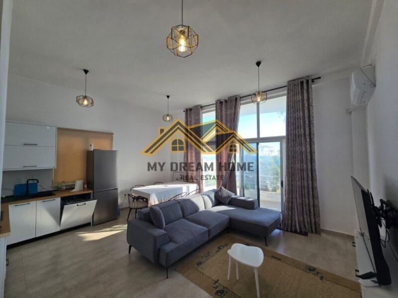 Apartament 1+1 me verande Pamje Deti Për Shitje në Currila, Durrës !