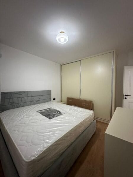 Shitet Apartament 1+1 – Rruga Irfan Tomini